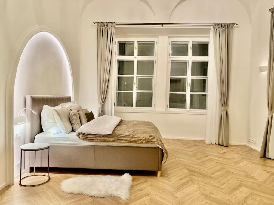 Arch Iv. Appartement Praag Buitenkant foto